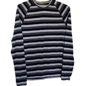 SmartWool Merino 150 Mens size Medium top
